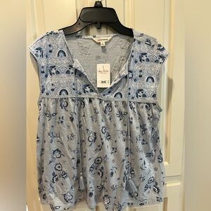 Lucky Brand Light Blue Floral V‑Neck Tassel Tunic
